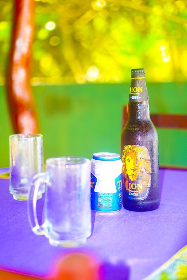 Panorama Rock Cafe Bed and Breakfast Tangalle Exteriör bild